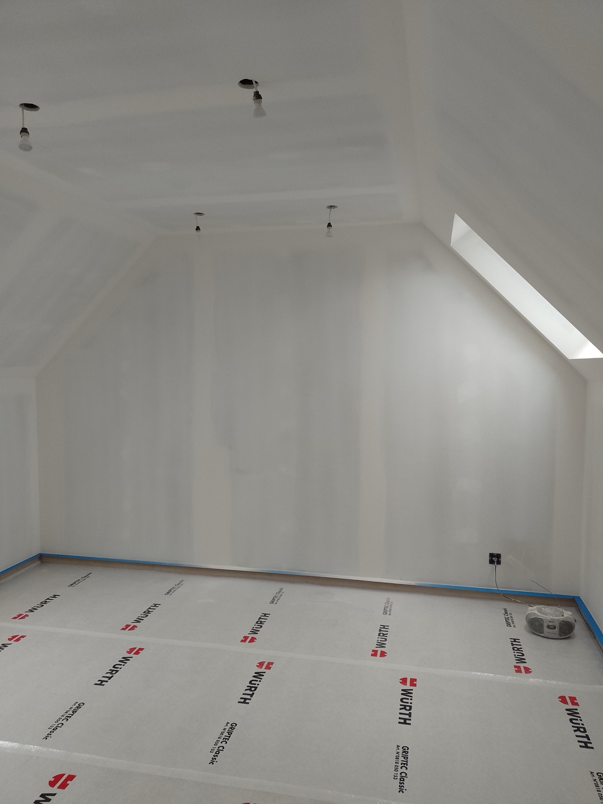 peintre-lieusaint chambre renovation avant