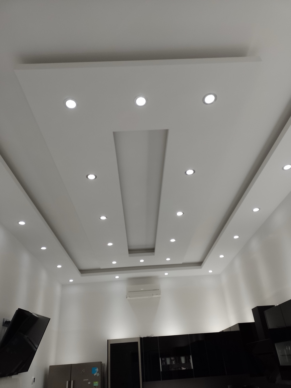 Faux plafond cuisine spots LED